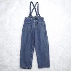 サロペットパンツ