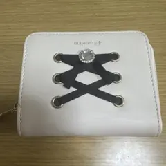 majoretty 二つ折り財布 ホワイト　avail