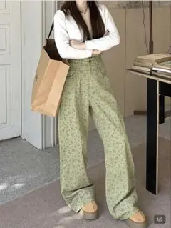 SHEIN ビンテージ フローラル柄 ハイウエスト ワイドレッグ ジーンズのサムネイル
