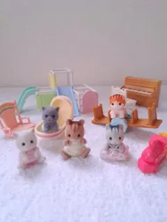 シルバニアファミリー ようちえん ほいくえん 赤ちゃん人形5体と遊具 まとめ売り