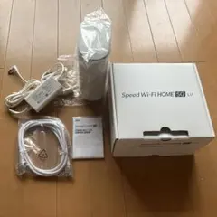 Speed Wi-Fi HOME 5G L11 本体と付属品のサムネイル