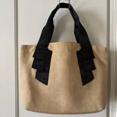 ベージュトートバッグ