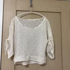 SPINKLE アイボリー オフショルダー 半袖ニット