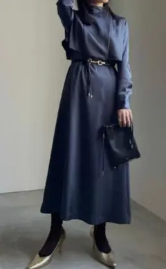 Ameri 　VINTAGEのUND CLIONE BELTED DRESS