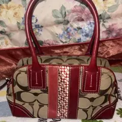 未使用に近い　Coach ショルダーバッグ レッド ベージュ