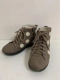 Item thumbnail for item d55903b8-17a5-4798-956f-9ff2a3a8d560