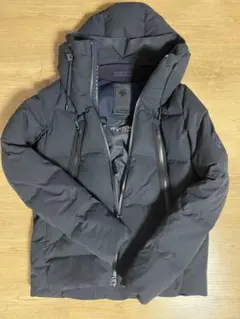 デサント　水沢ダウン　Mサイズ