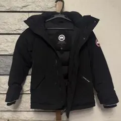 カナダグース　Canada goose キッズダウンコート ファーフード付き