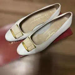 Salvatore Ferragamo フラットシューズ ホワイトのサムネイル