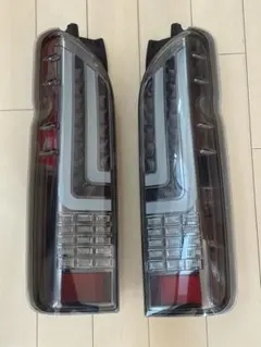 100系ハイエース ロケットテール - メルカリ