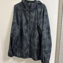 ユニクロ　ポケッタブルUVカットパーカ（3Dカット・プリント）　XL 袋なし