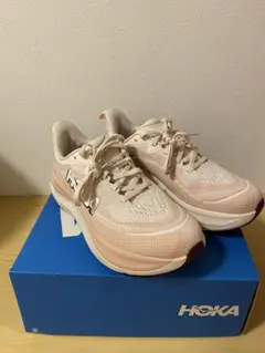 新品未使用　HOKA SKYFLOW ランニングシューズ 24.5cmのサムネイル