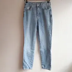 フォーエバー21 デニムパンツ テーパード 24 水色 綿 春夏秋冬 お出かけのサムネイル