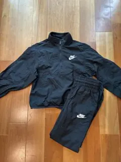 Nike ウインドブレーカー　120