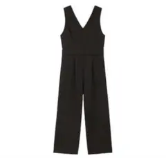 GU Ｖネックサロペット オールインワン　ブラック　Sサイズ