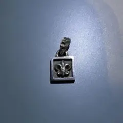 クロムハーツ　百合の紋章　 BSフレア CHROME クロムハーツ HEARTS CHARM FLEUR ペンダントチャーム