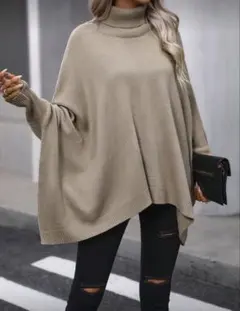 タートルネックニットポンチョ