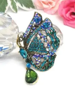 きらきら蝶々のブローチ (ブルーグリーン)♪　　　　　ブローチ２６４