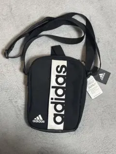 新品　adidas ショルダーバッグ ブラック ミニサイズ