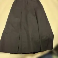 アクアスキュータム黒のロングボックススカート