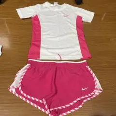トレーニングウェア nike  ドライフィットセットアップ　レディース　Mサイズ