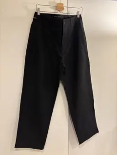 新品未使用niko andメイクスタッフプロデュース25サス付きワイドパンツ 