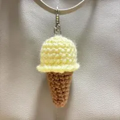 編み物　あみぐるみ　アイスクリーム　キーホルダー　かぎ針編み　【No.2010】