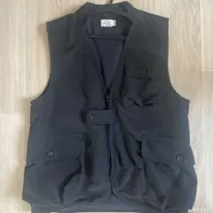 送料込）古着　黒 ベスト M