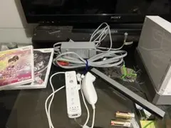 Wii本体 セット リモコン・センサーバー・ゲームソフト