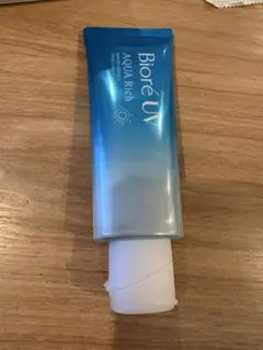 Biore UV AQUA Rich 日焼け止めミルク 70g - メルカリ
