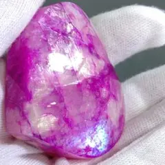 パープルピンクムーンストーン　強シラー　ハート　握り石　天然石
