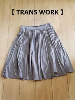 【値下】TRANSWORK トランスワーク プリーツスカート ベージュのサムネイル
