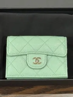 2026年最新】CHANEL カラー：グリーン系 三つ折り財布の人気アイテム