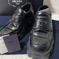 2026年最新】PRADA プラダ モノリス ブラッシュドレザー ローファーの