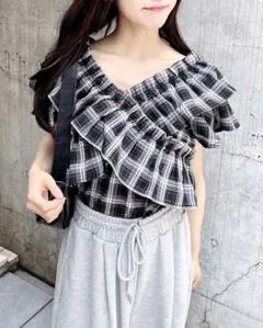 【INGNI】クロスフリルチェック柄オフショルブラウス