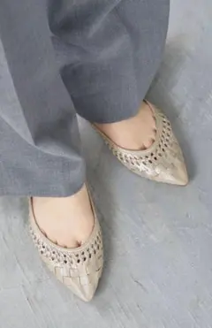 新品未使用★ポインテッドサシメッシュフラット　ルタロン　シルバー