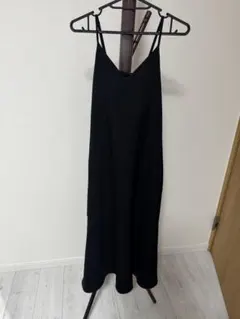 GU ブラック キャミワンピース