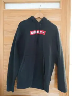 Nike JUST DO IT. ブラックパーカー