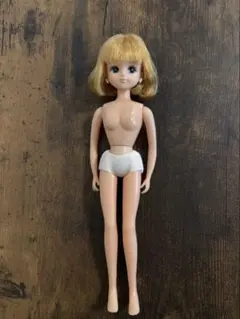 リカちゃん　赤いカメラモデル