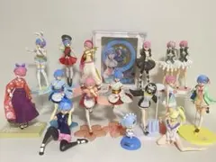 リゼロ　１６体フィギュア＋時計まとめ売りのサムネイル