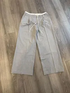 ［ZARA］グレーのカジュアルパンツ S
