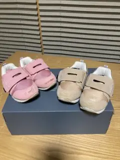 スニーカー　シューズ　2足セット　ベビー　13センチ　西松屋