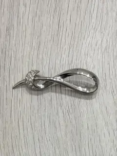 Nina Ricci ブローチ