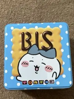 ちいかわ　チロルチョコ缶