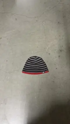 00s NIKE stripe beanie