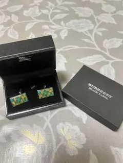 Mac様専用 バーバリー・ブラックラベル シルバーカフス（グリーン/シルバー）