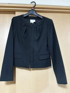 新品　イオンEMMAJAMES ノーカラージャケット　9号