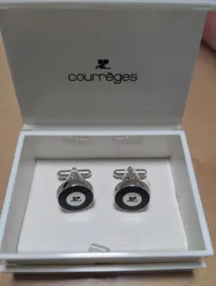 courrèges カフス
