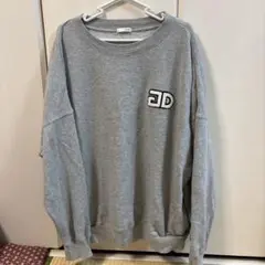 グレー オーバーサイズ トレーナー