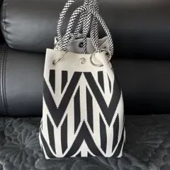 未使用 ニットハンドバック モノトーン